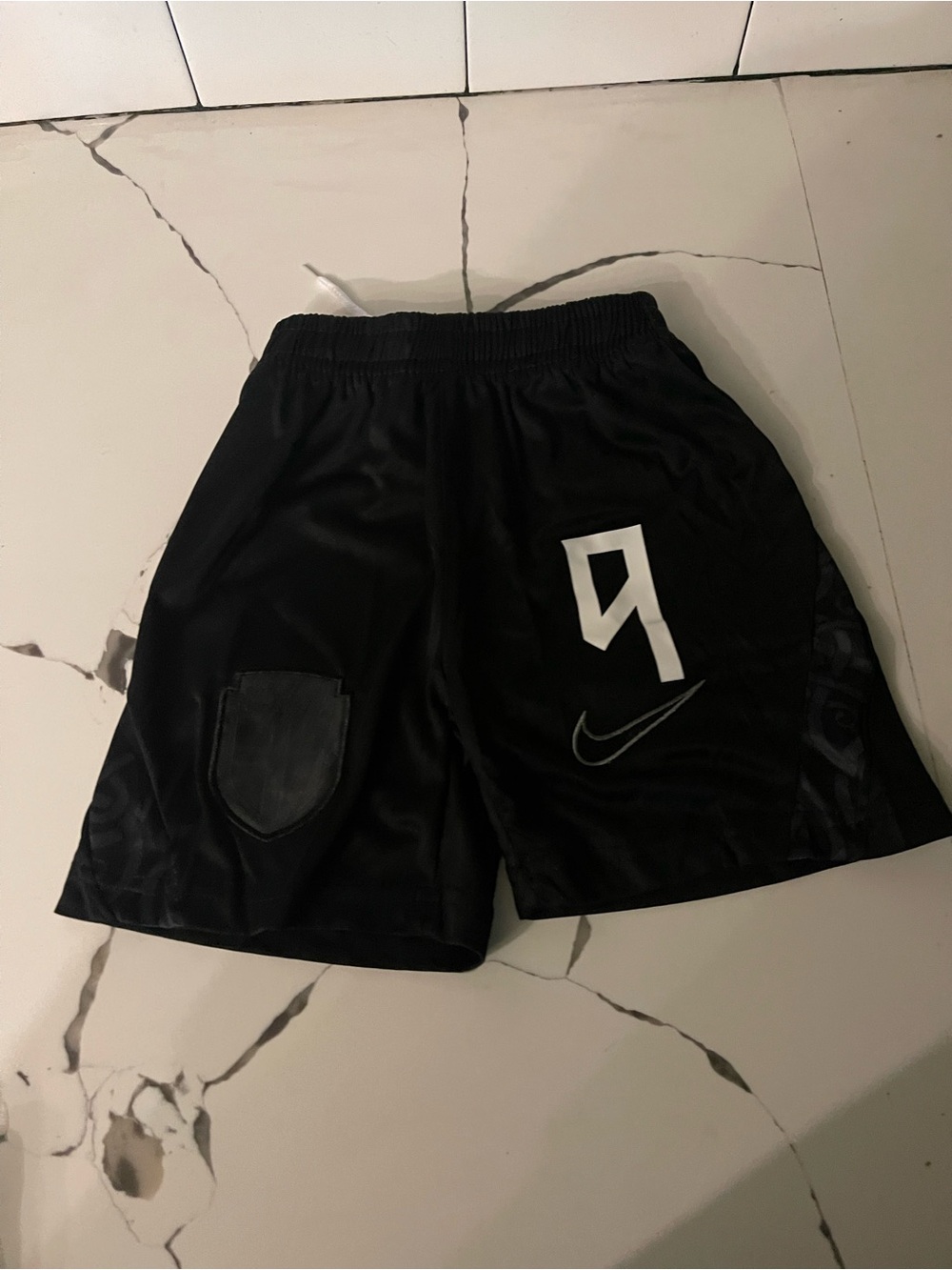 Youth Erling Braut Haaland Jersey And Short Set Size 16. - Picture 5 of 5
